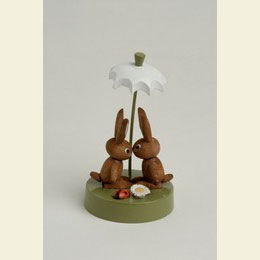 Bunny couple with umbrella  -  7cm / 3 inches