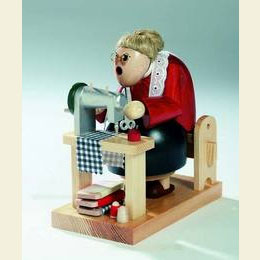 Smoker Cutter woman sitting  -  16cm / 6 inch