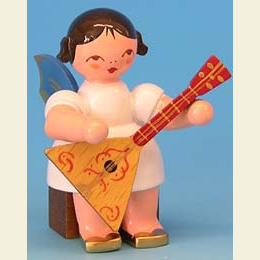 Engel mit Balalaika  -  Blaue Fl�gel  -  sitzend  -  5cm